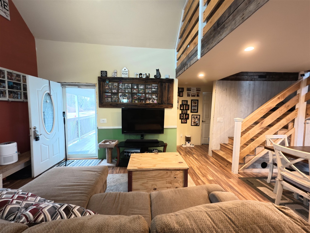 main property photo 11