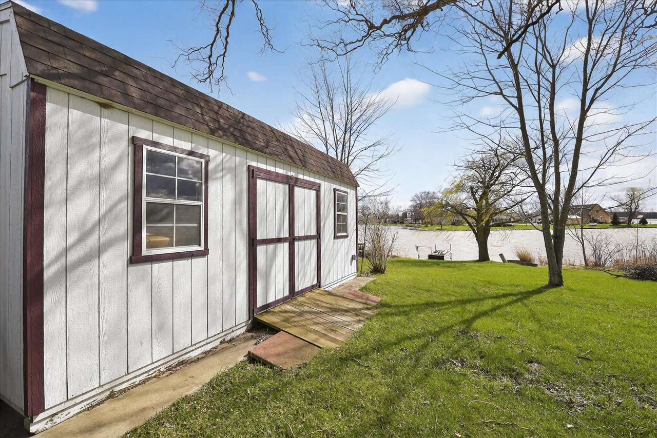 main property photo 32