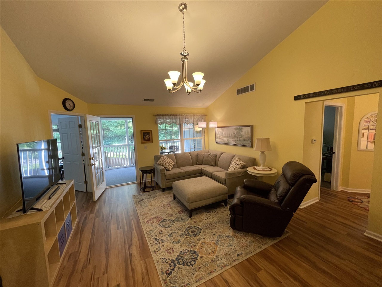 main property photo 8