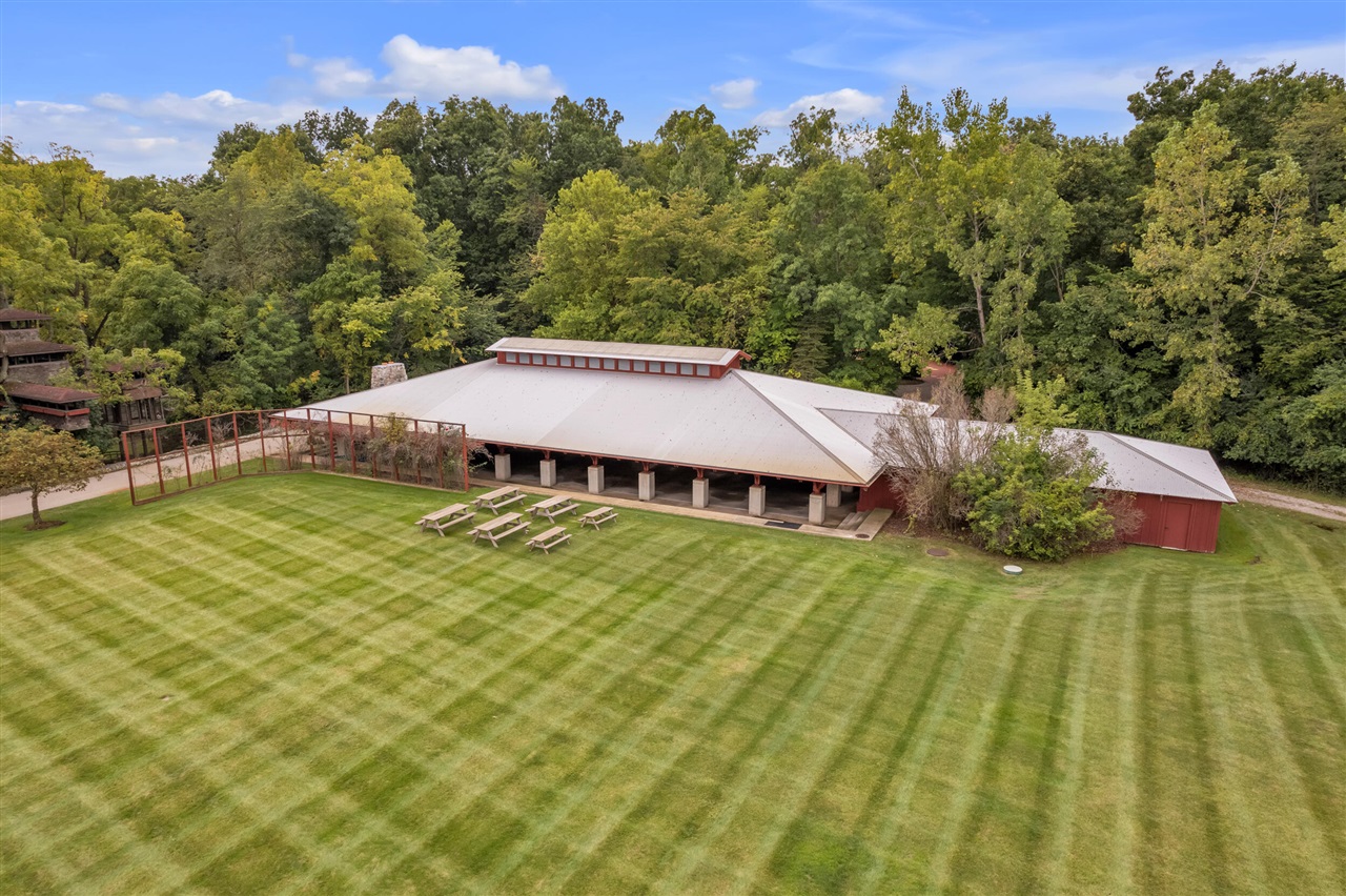 main property photo 20