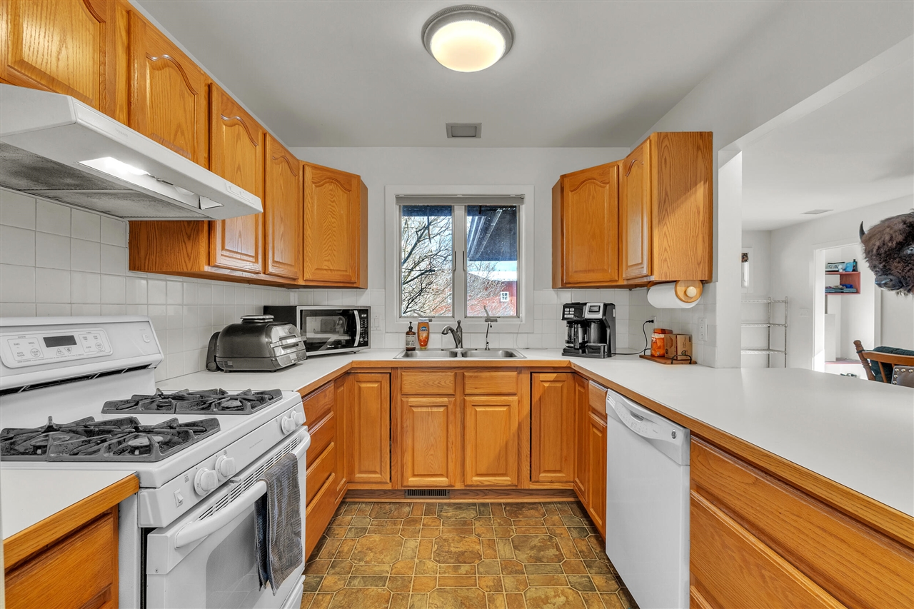main property photo 66
