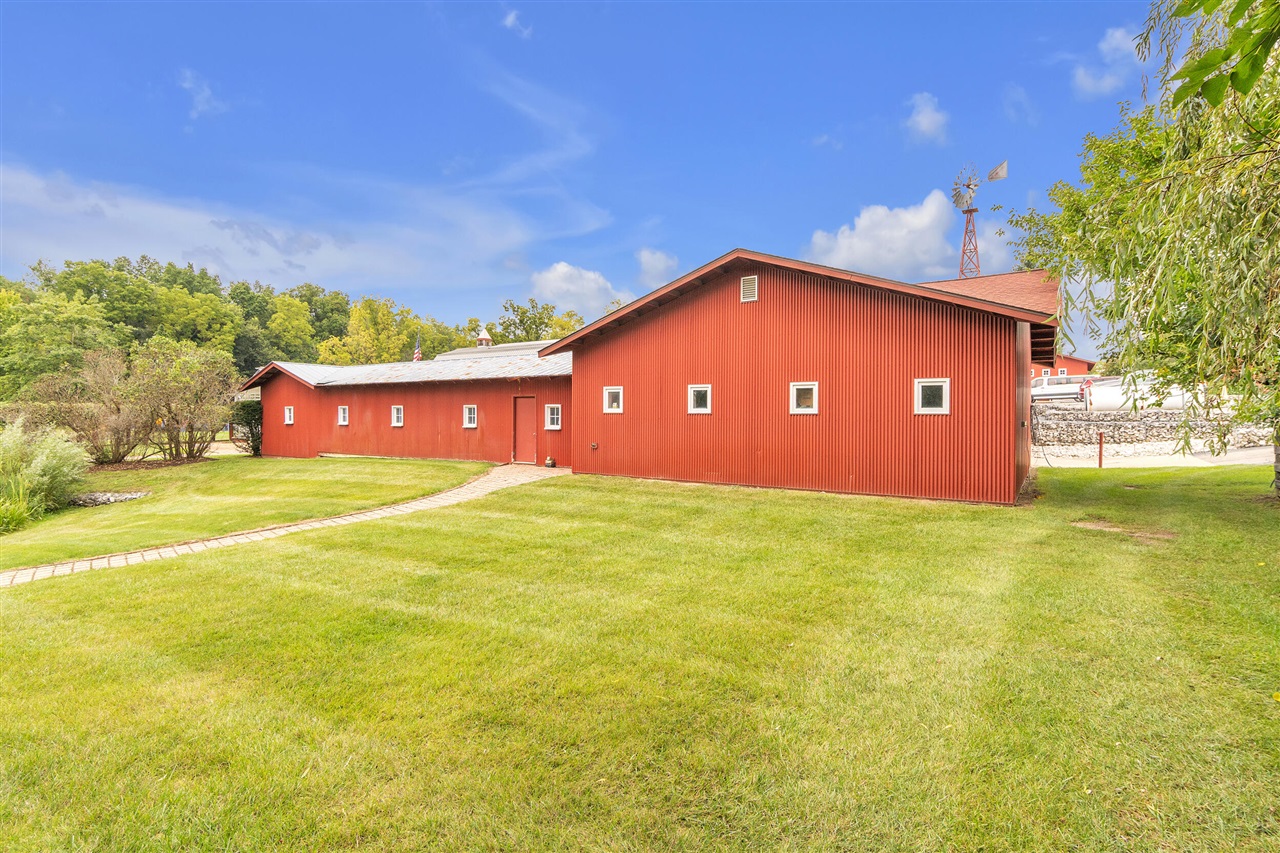 main property photo 71