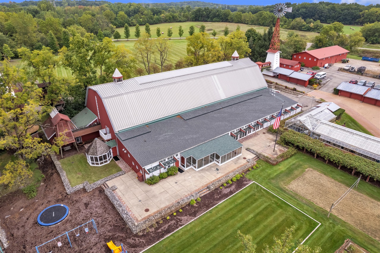 main property photo 8