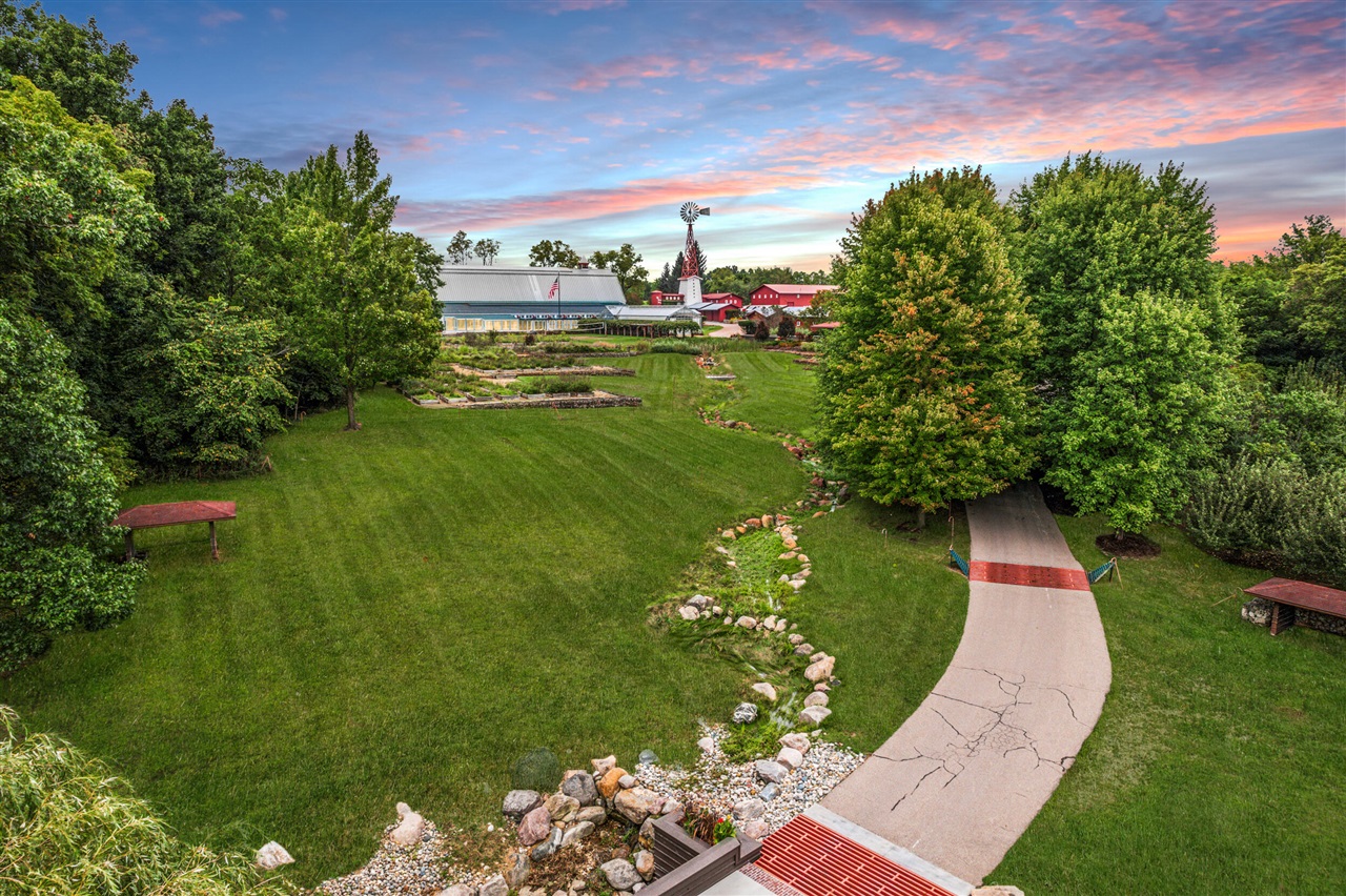 main property photo 80