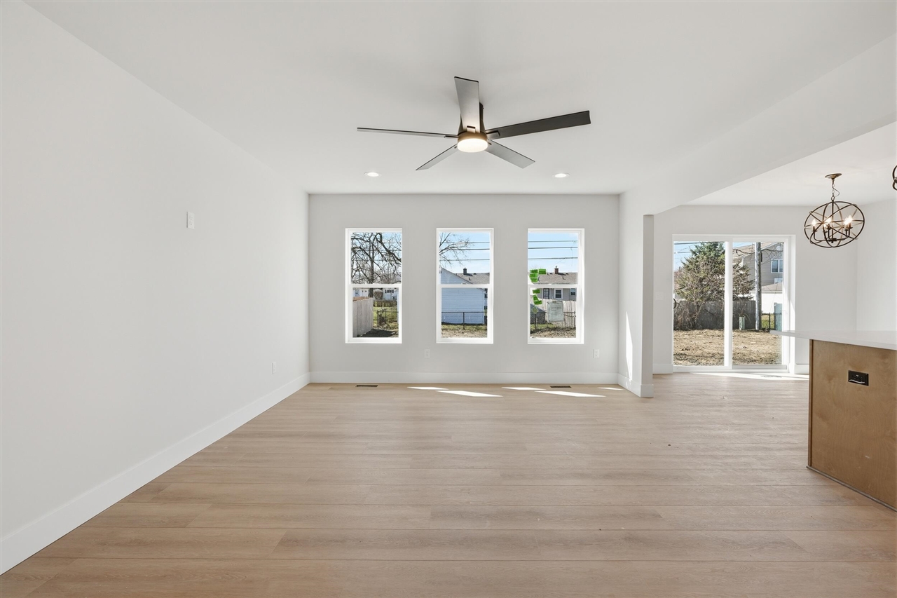 property viewer photo 18