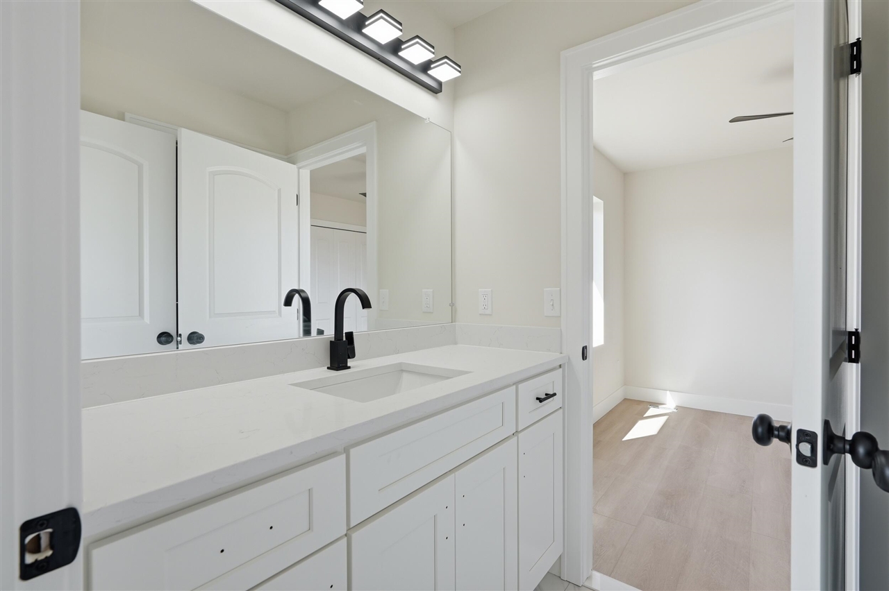 property viewer photo 31