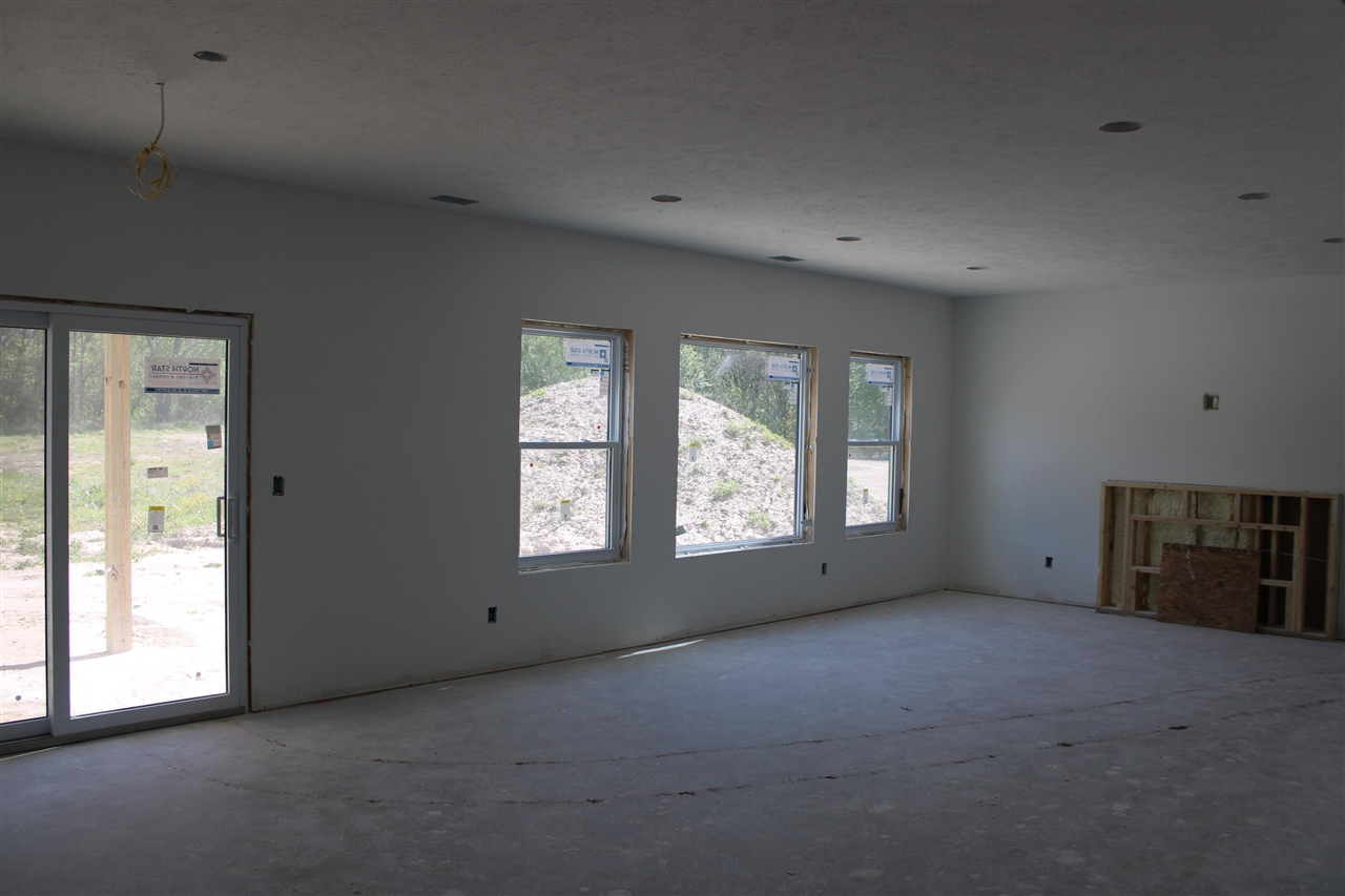 main property photo 58