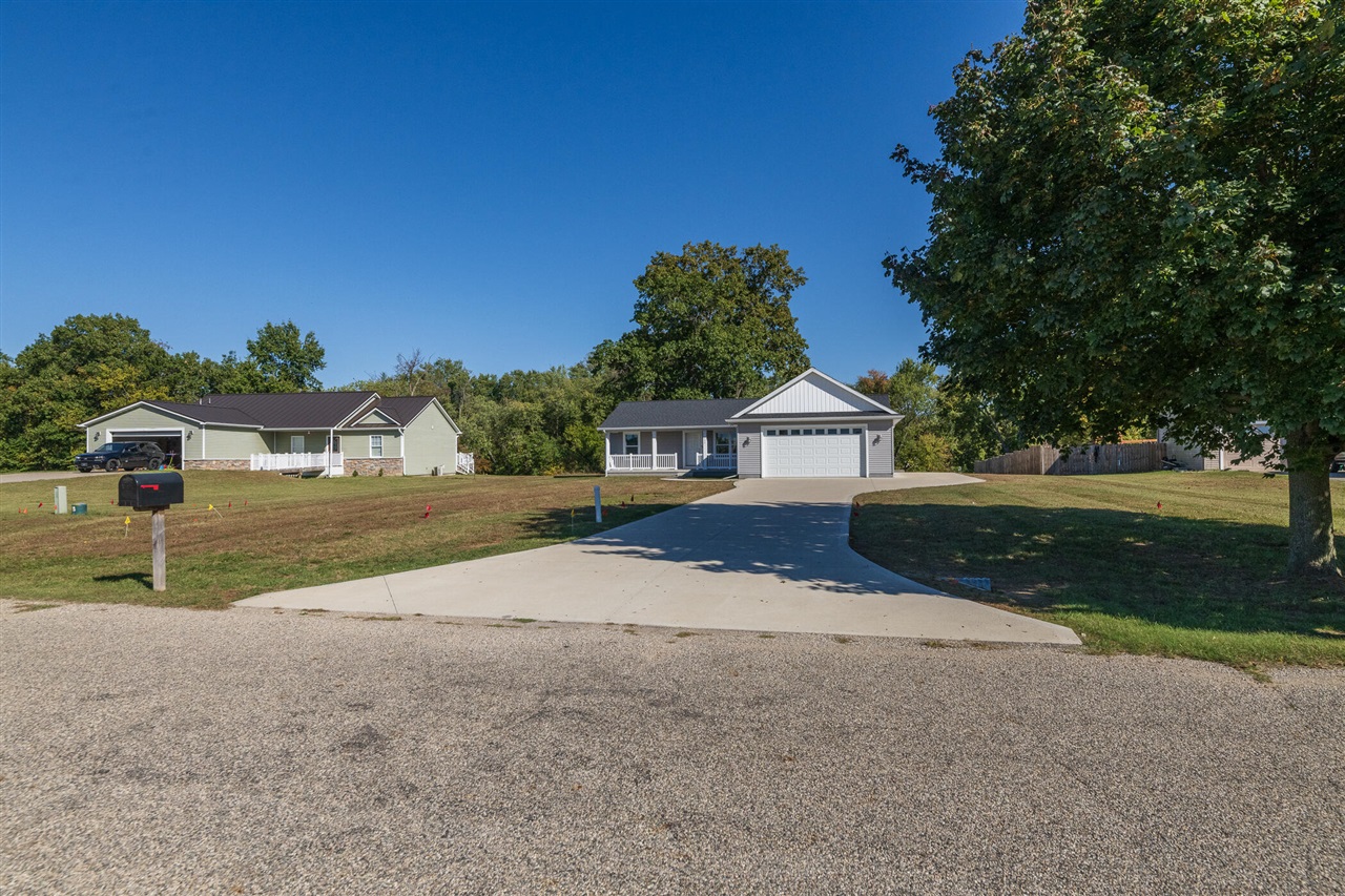 main property photo 67