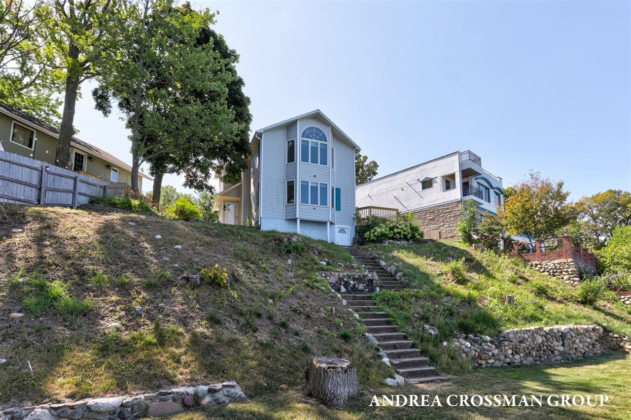 main property photo 51