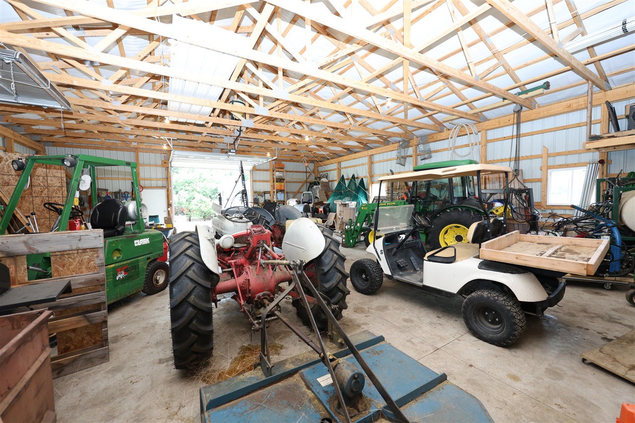 main property photo 38