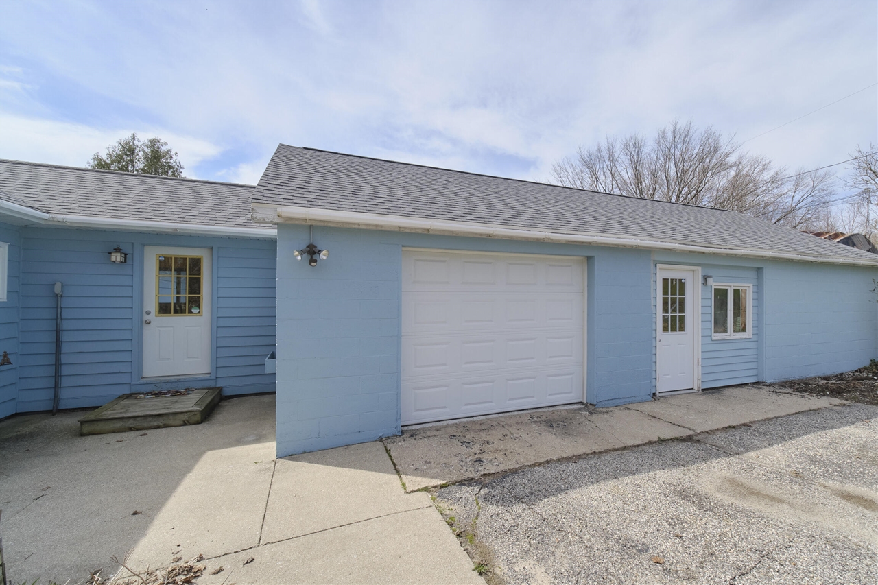 main property photo 60