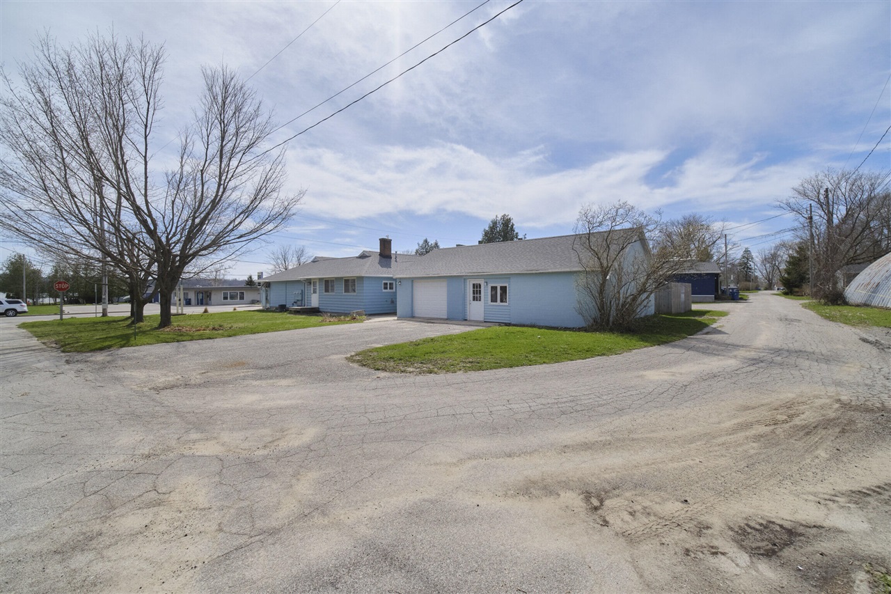 main property photo 61