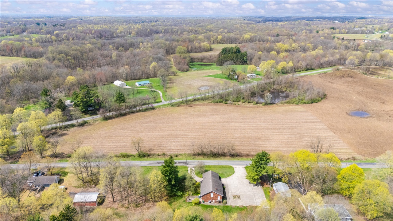 main property photo 16