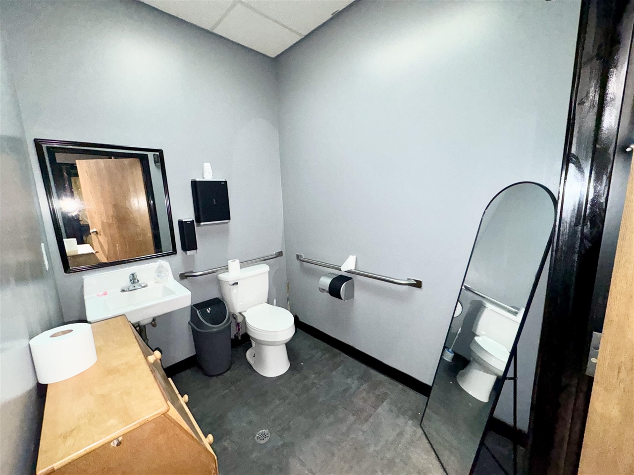 main property photo 15
