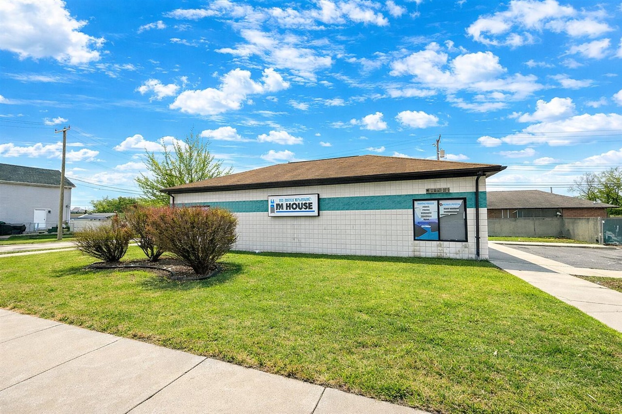 main property photo 2