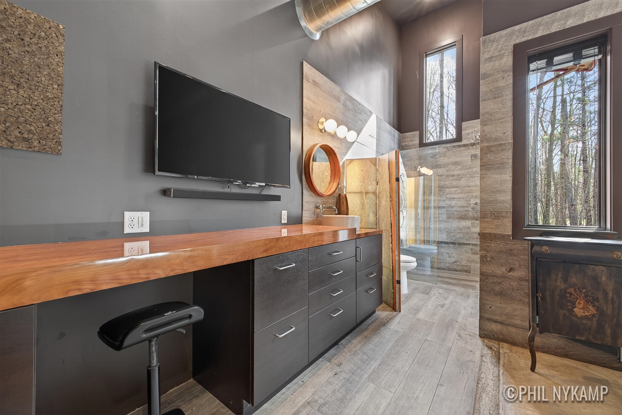 main property photo 57