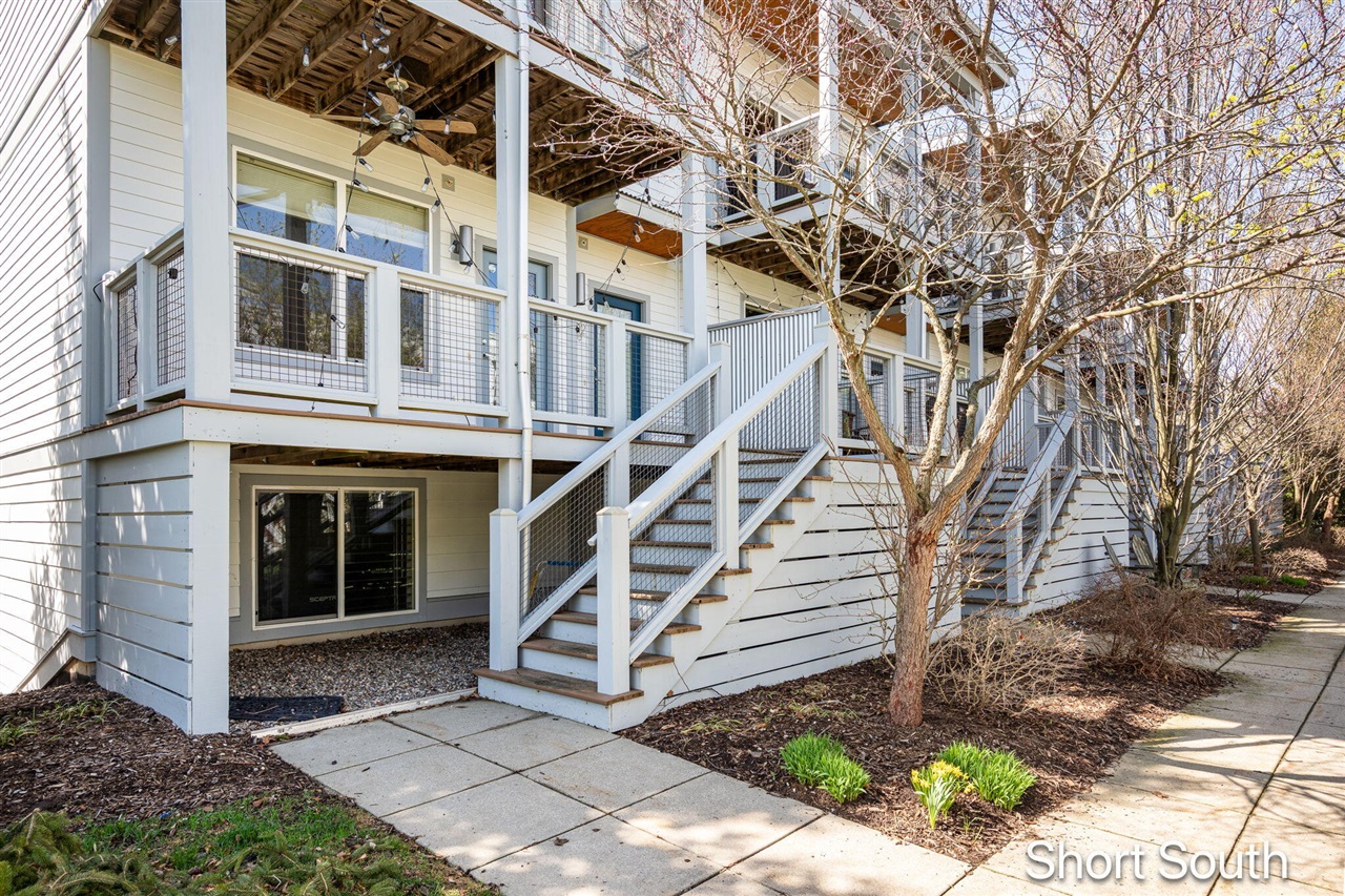 property viewer photo 1