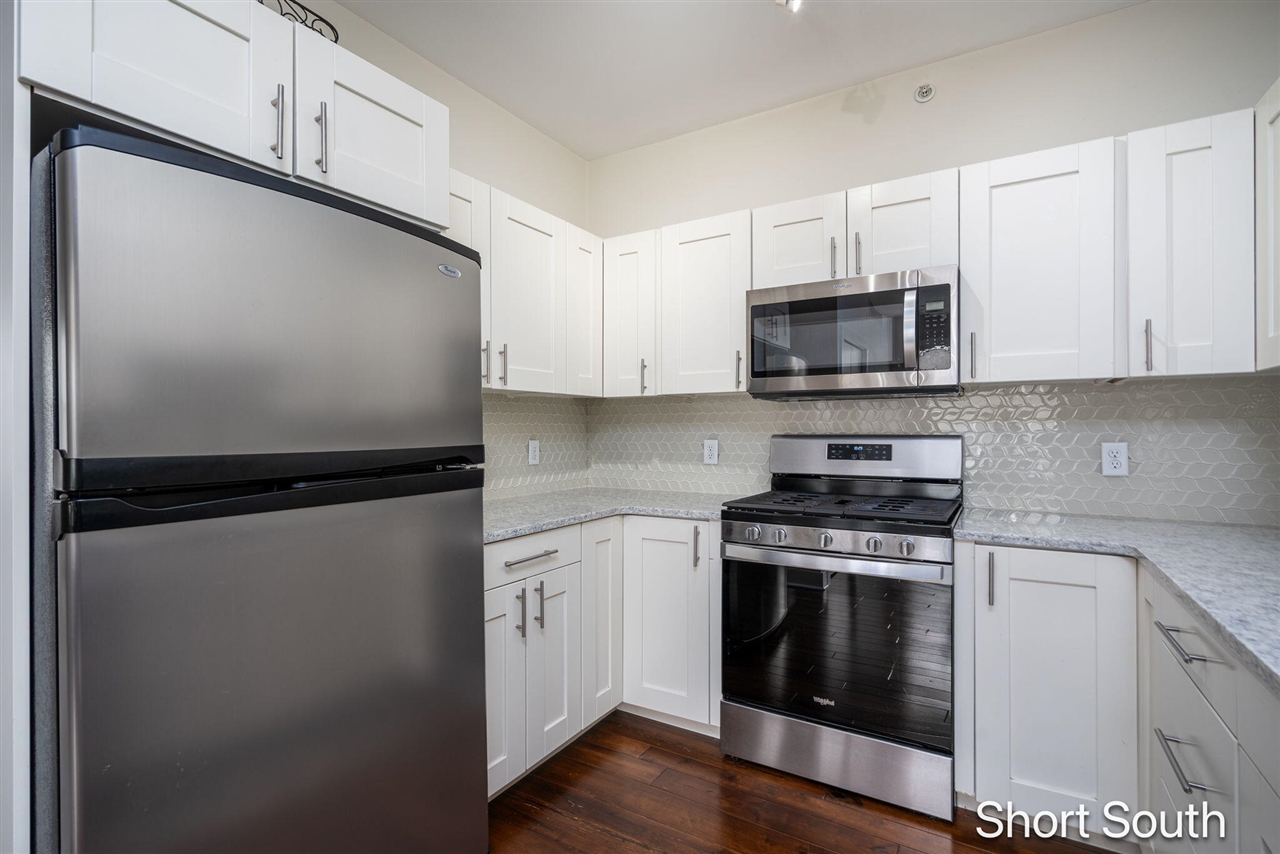 property viewer photo 20