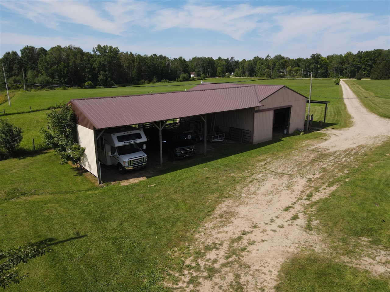 main property photo 58