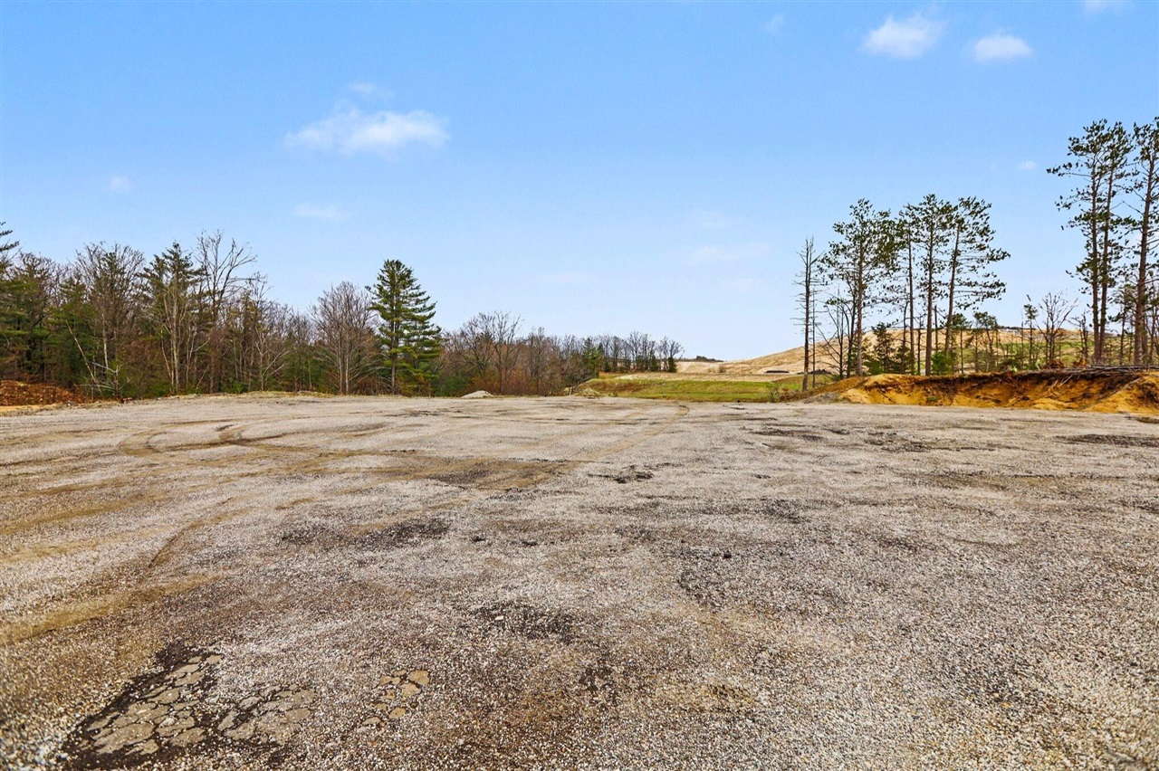 main property photo 19