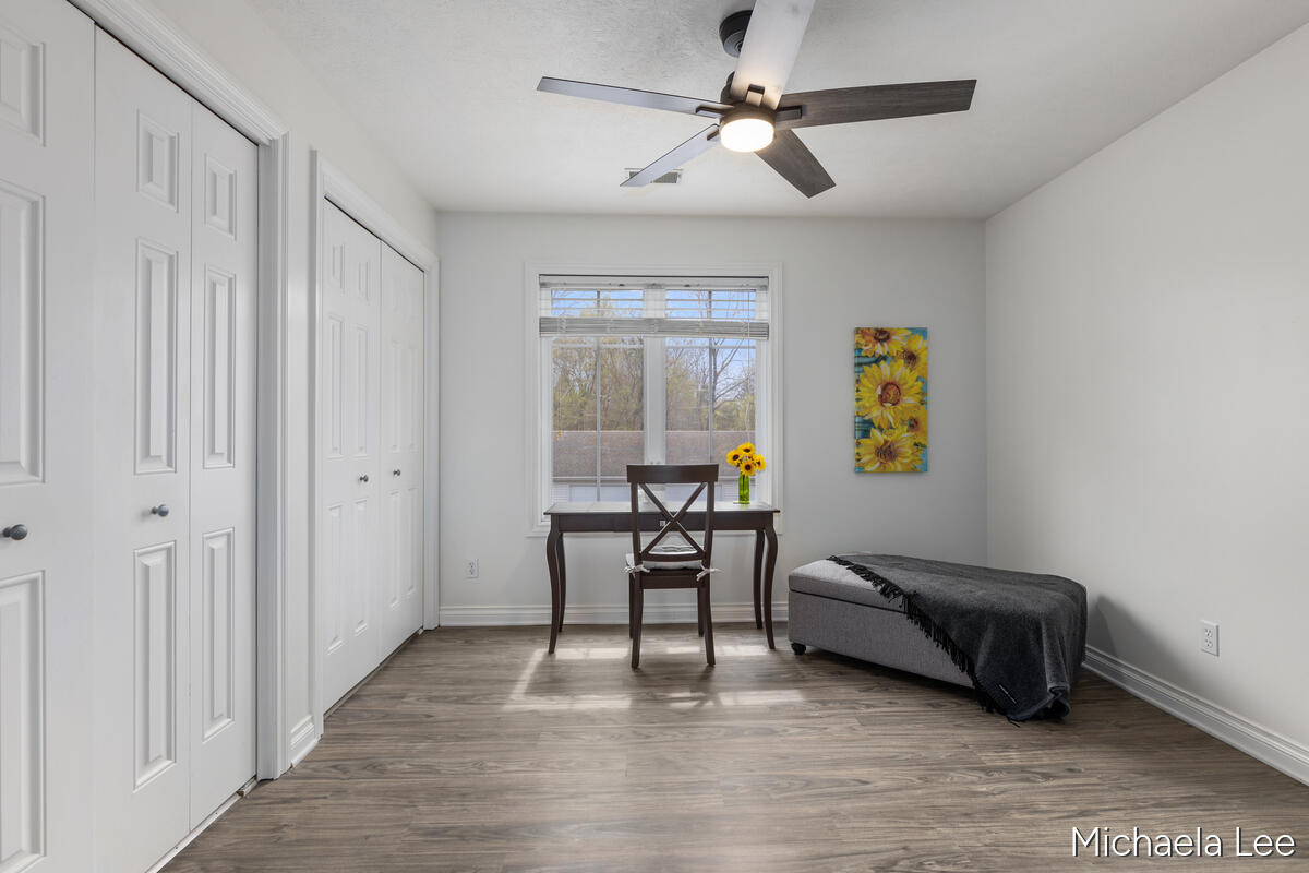 property viewer photo 12