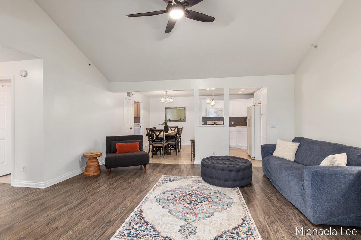 property viewer photo 4