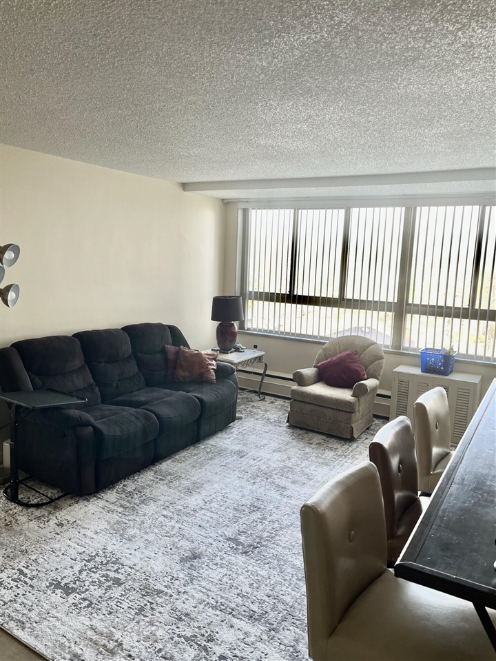 property viewer photo 4