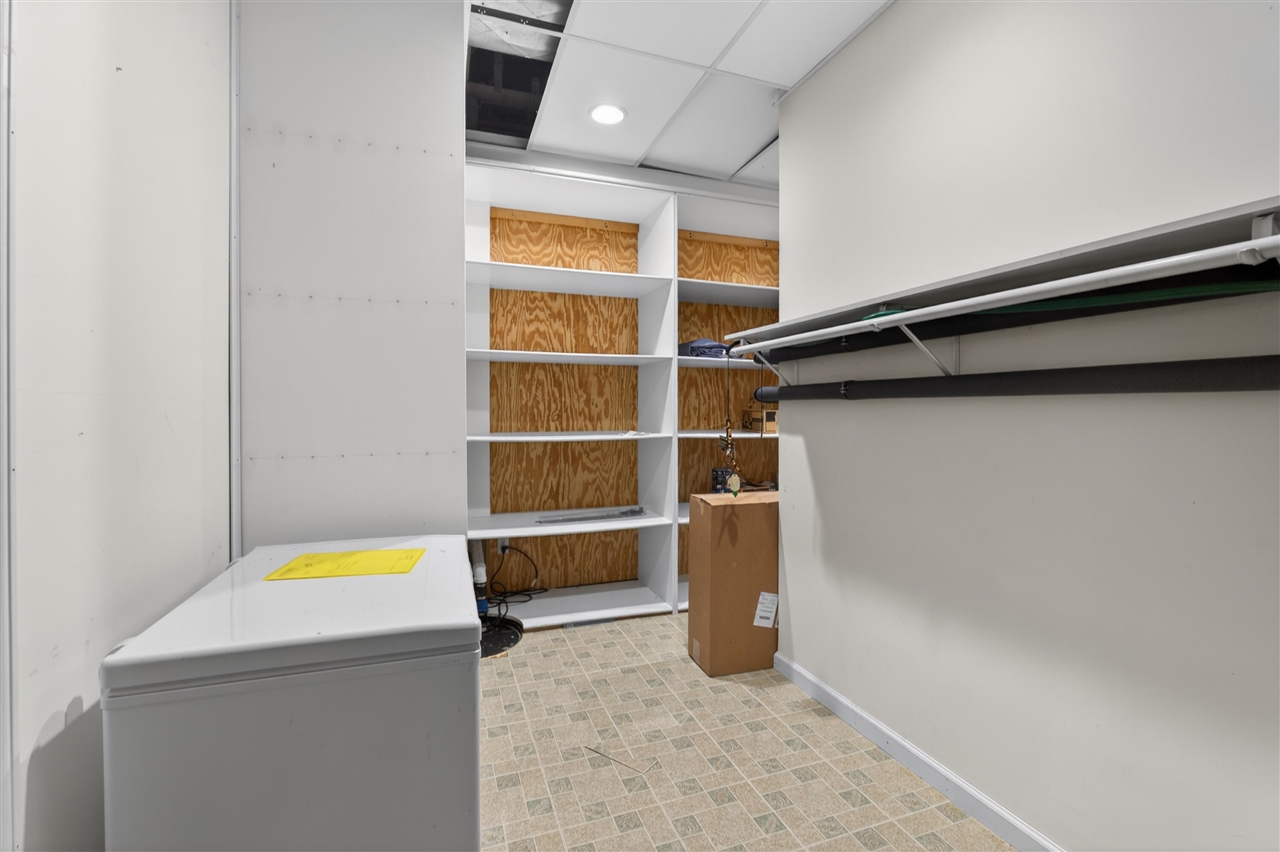 main property photo 66