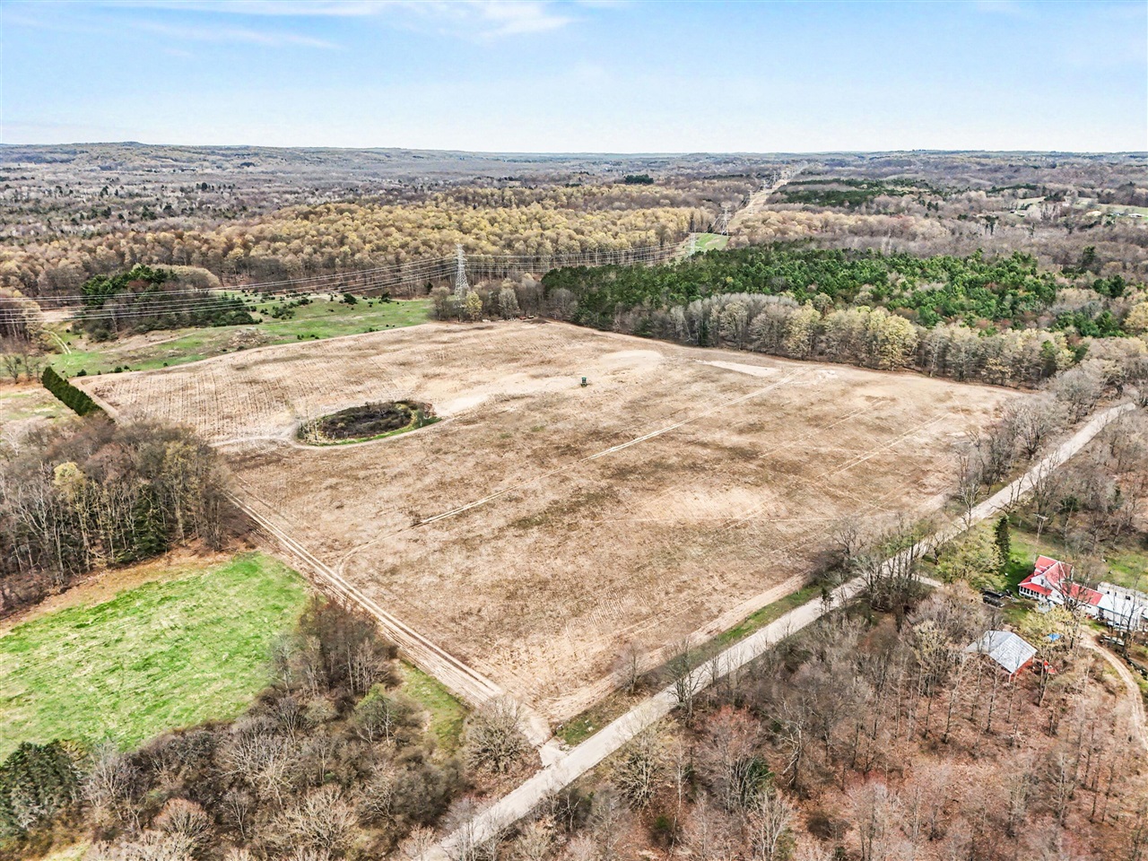 main property photo 13