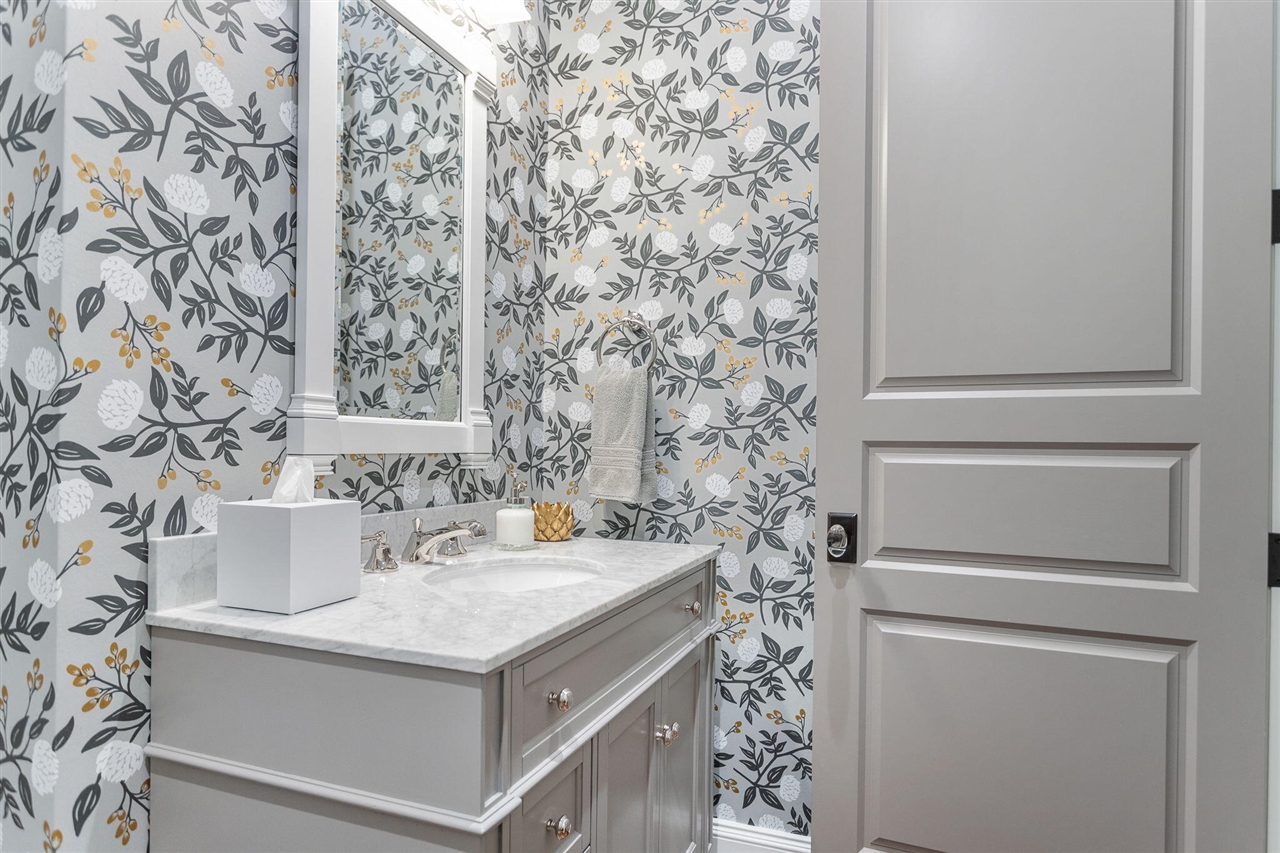 main property photo 80