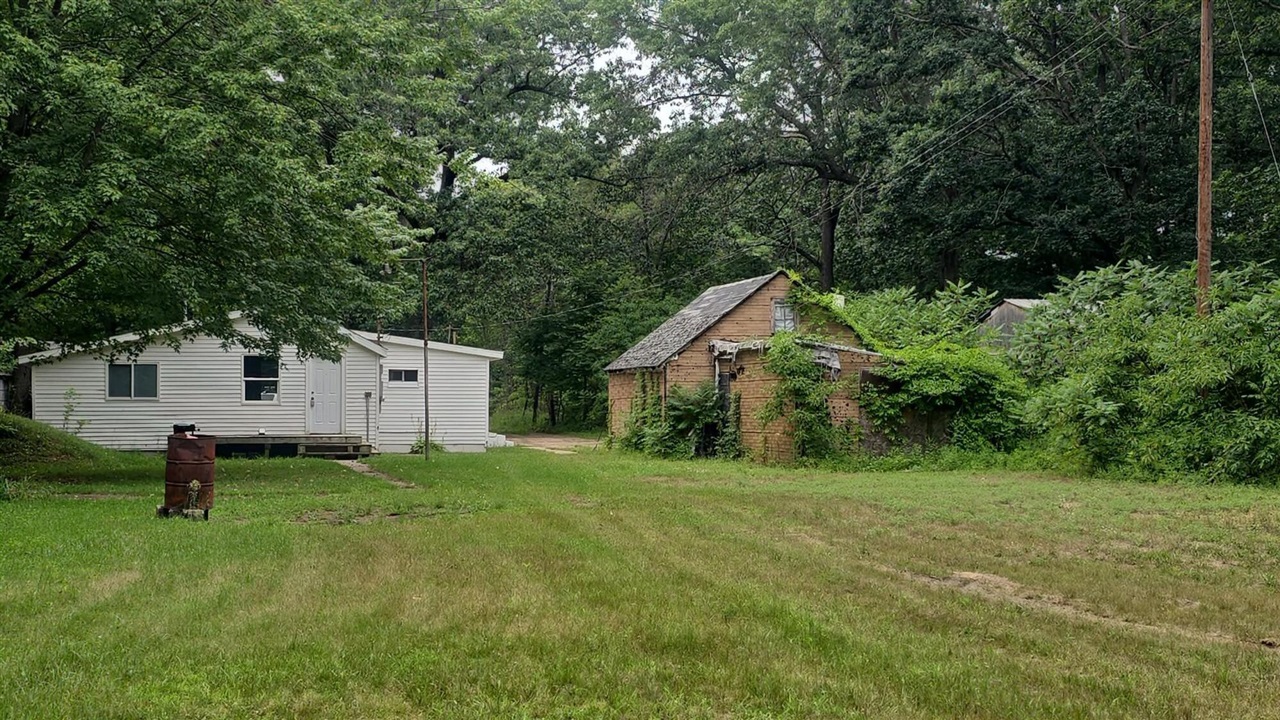 main property photo 48