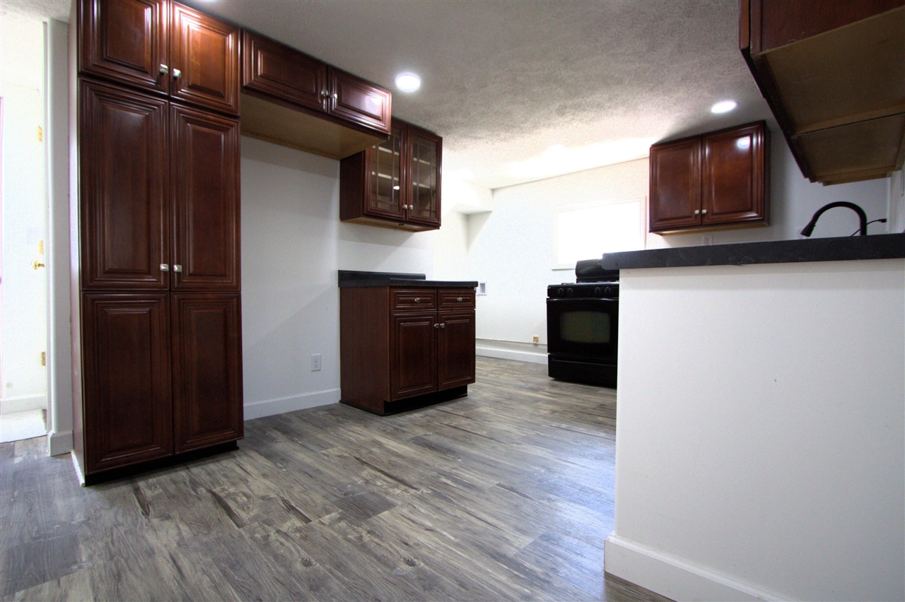 property viewer photo 7