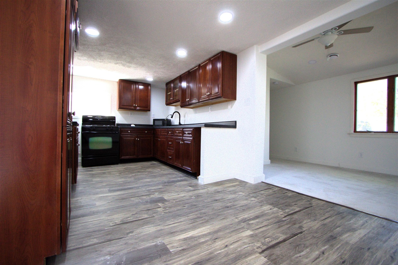 property viewer photo 9