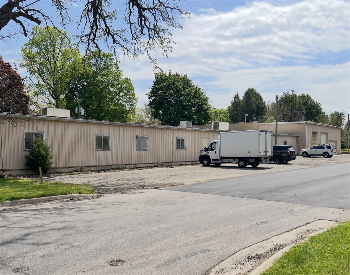 main property photo 16