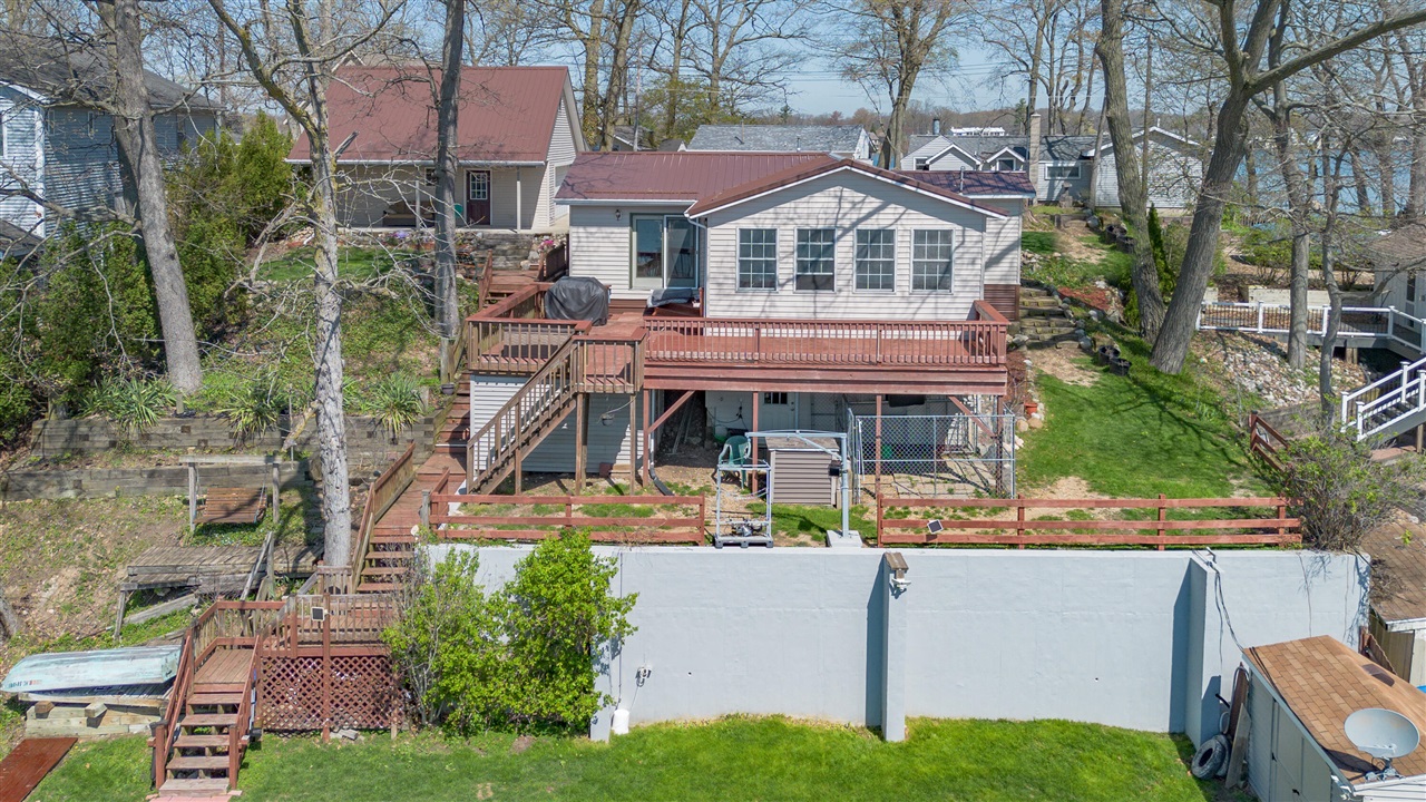 main property photo 40