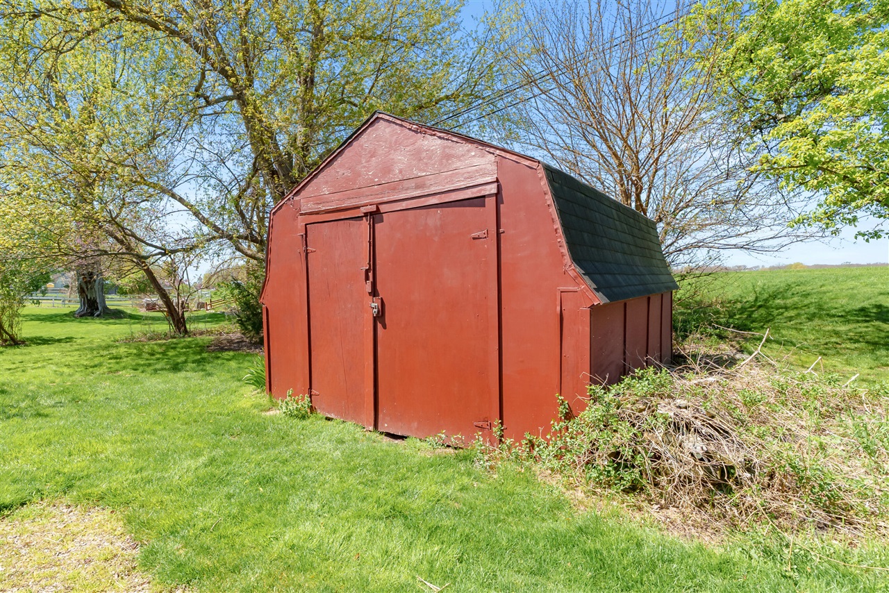main property photo 24