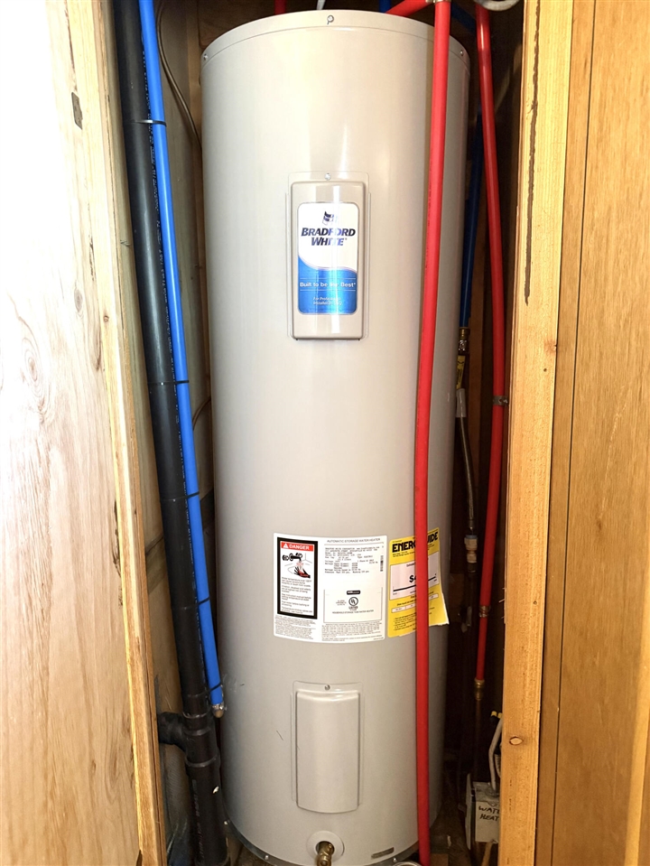 main property photo 18