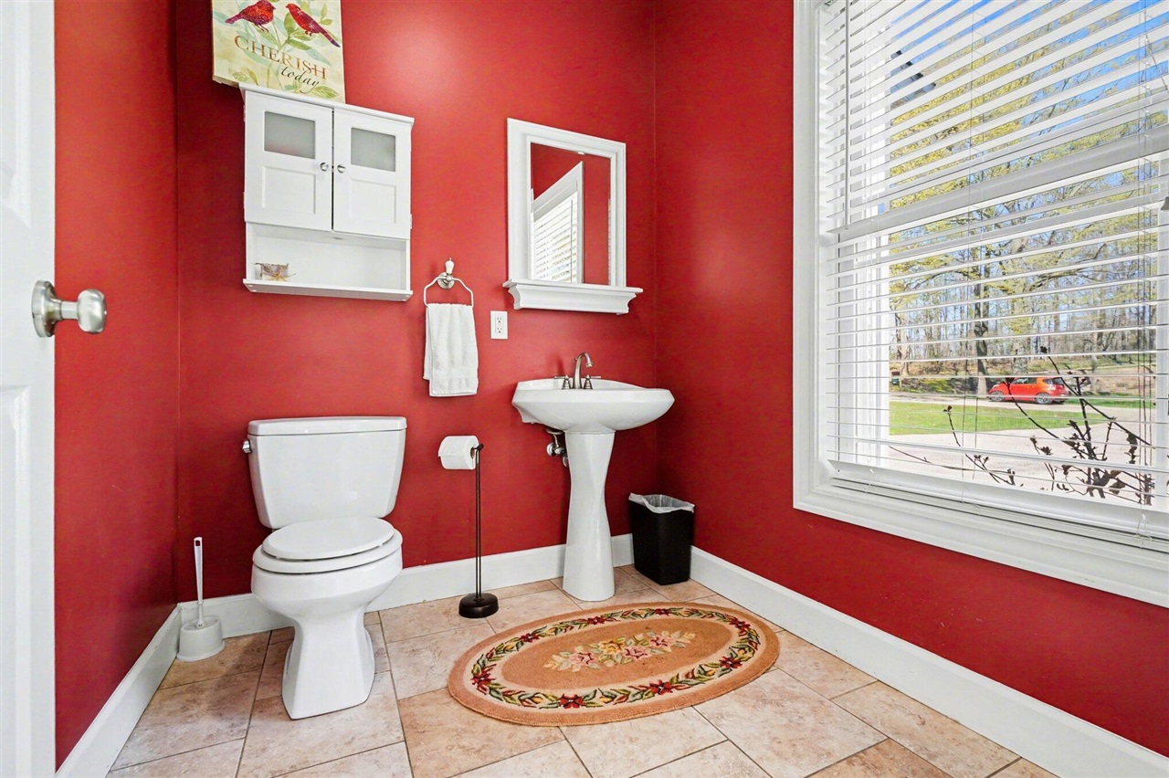 main property photo 13
