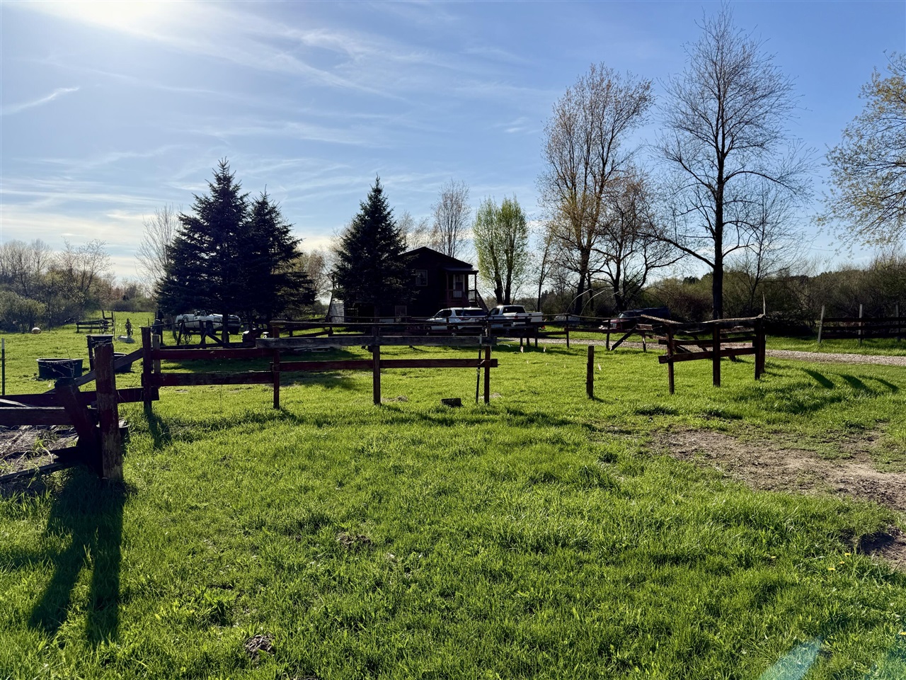 main property photo 13
