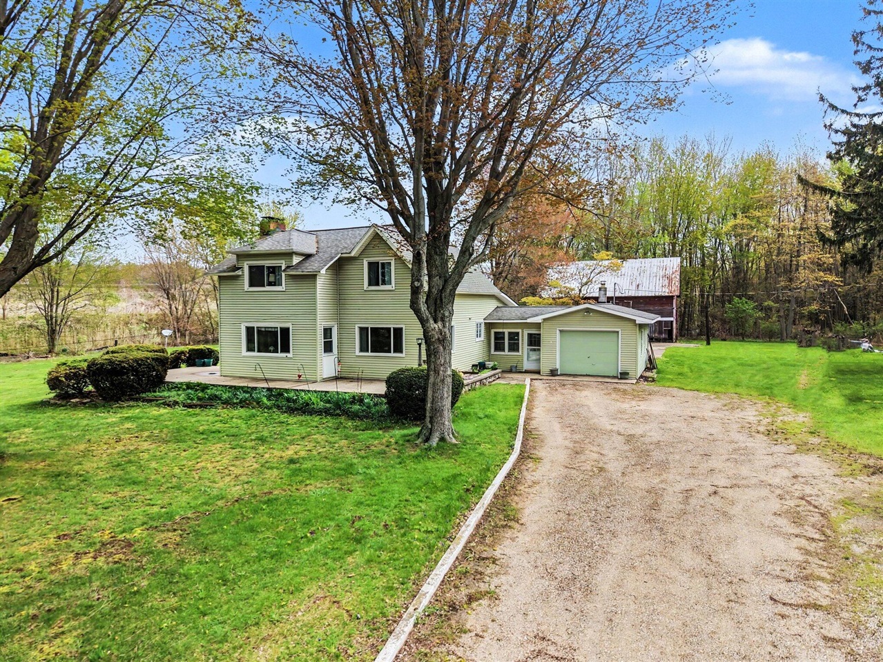 main property photo 24