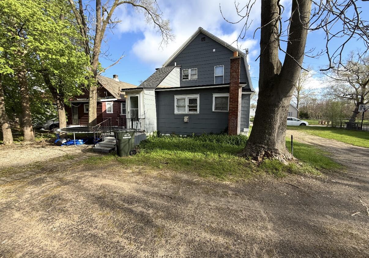 main property photo 25