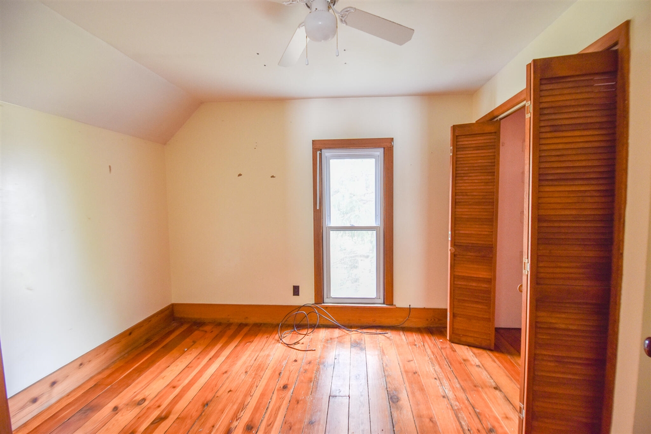 property viewer photo 30