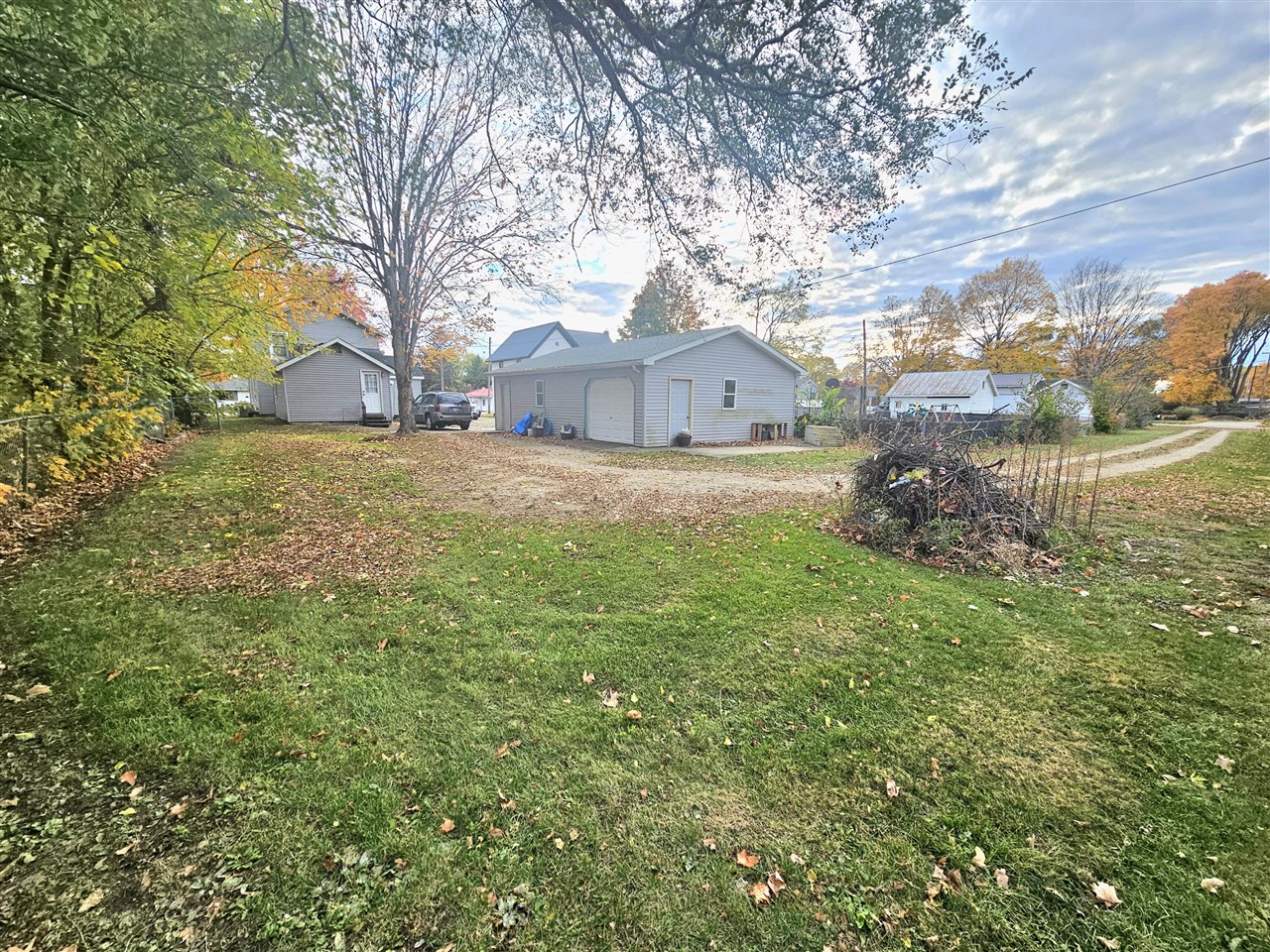main property photo 6