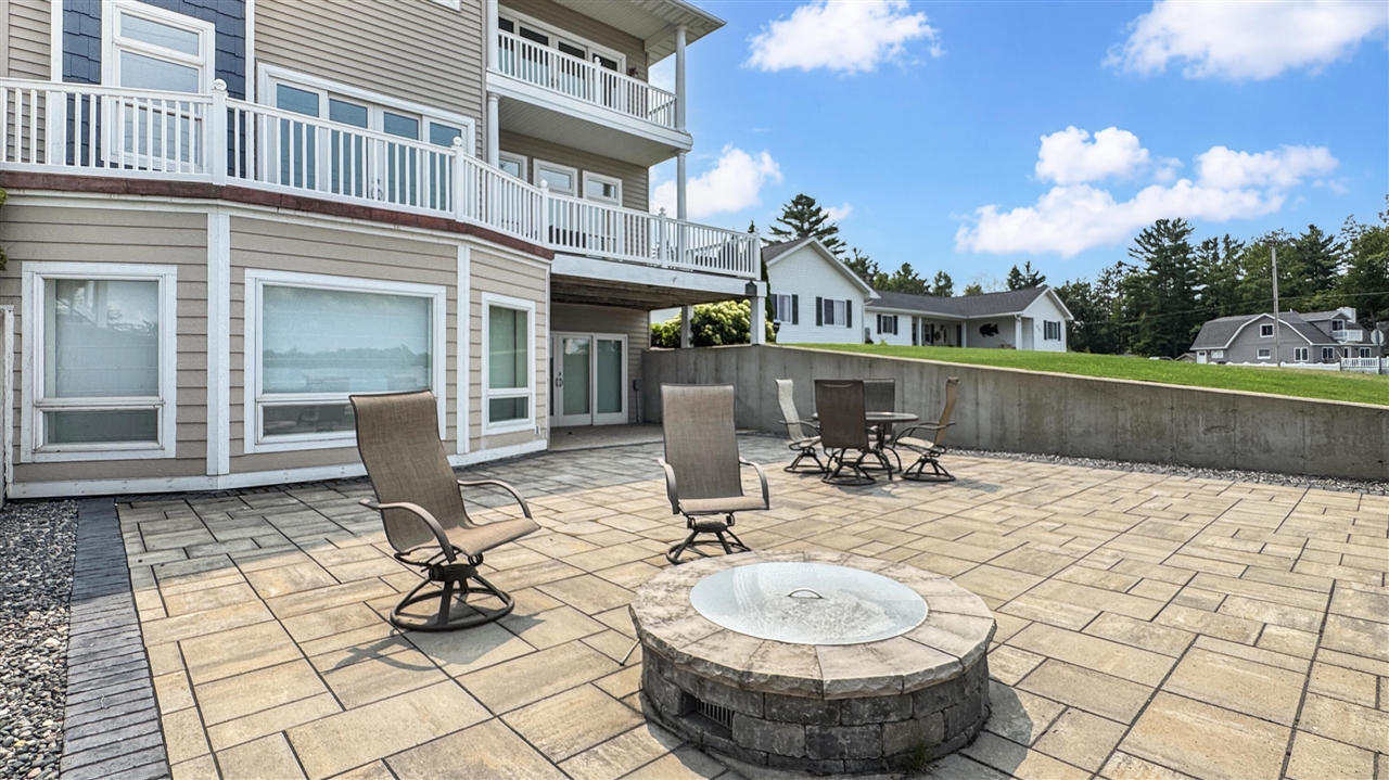 main property photo 59