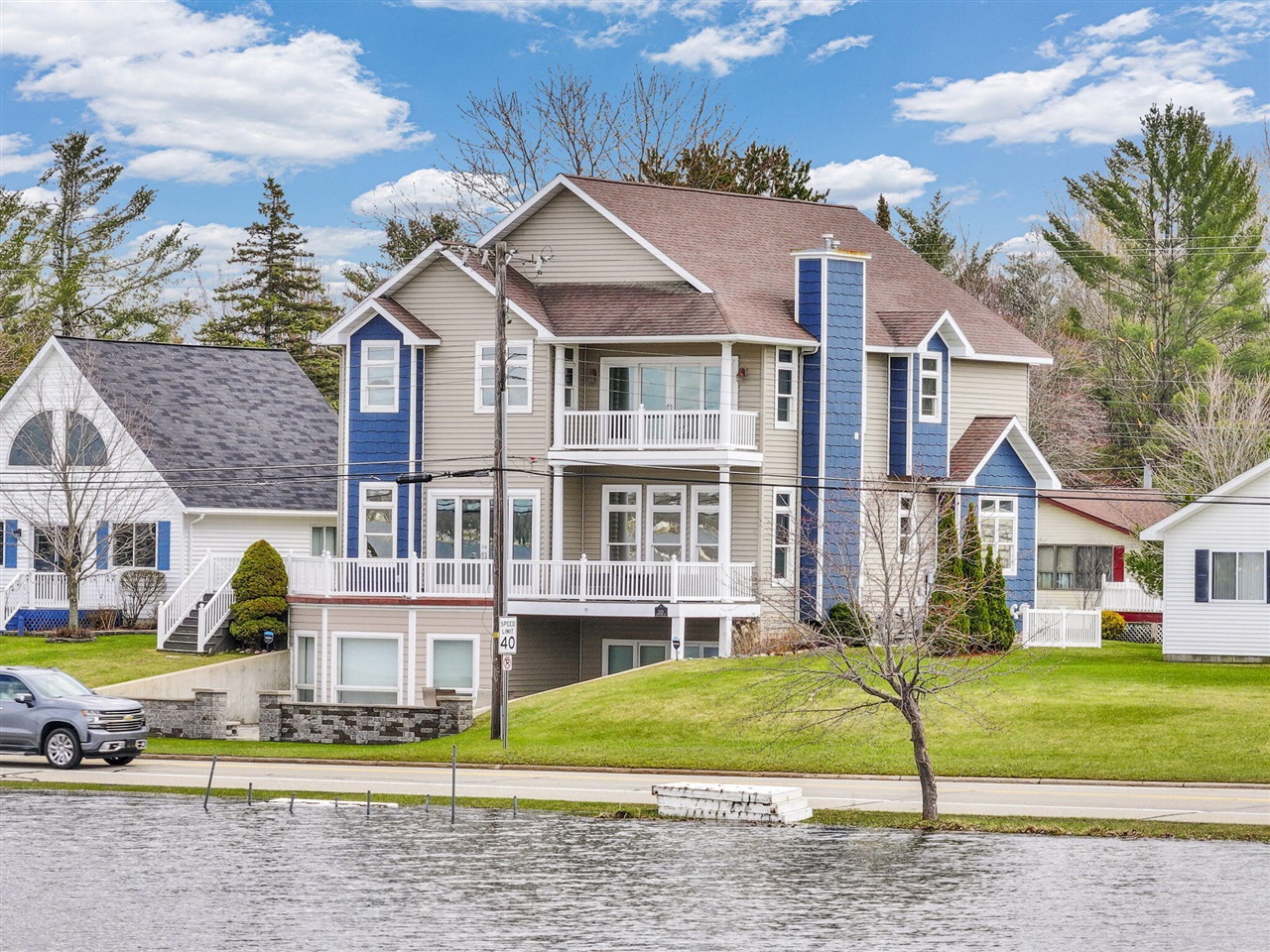 main property photo 76
