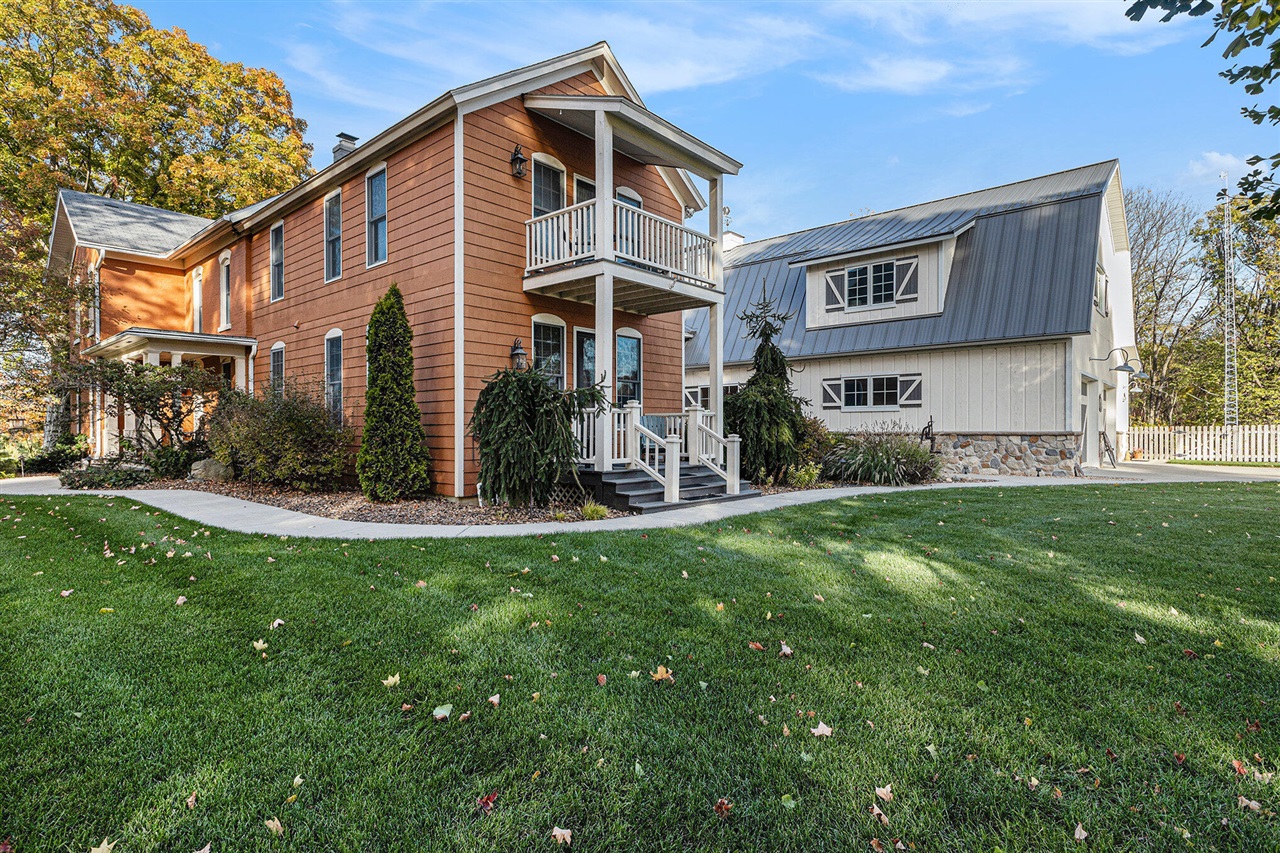 main property photo 2