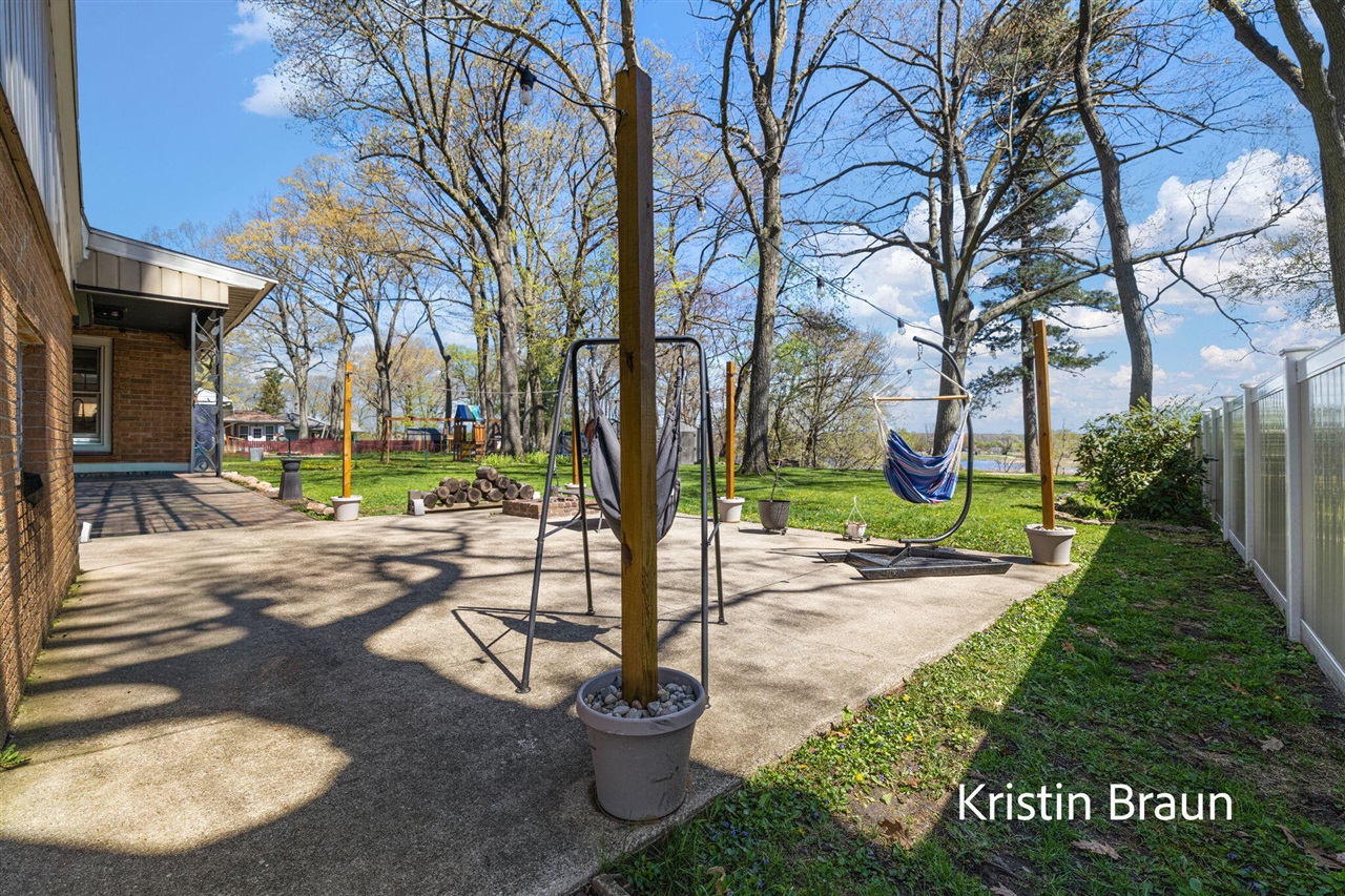 main property photo 59