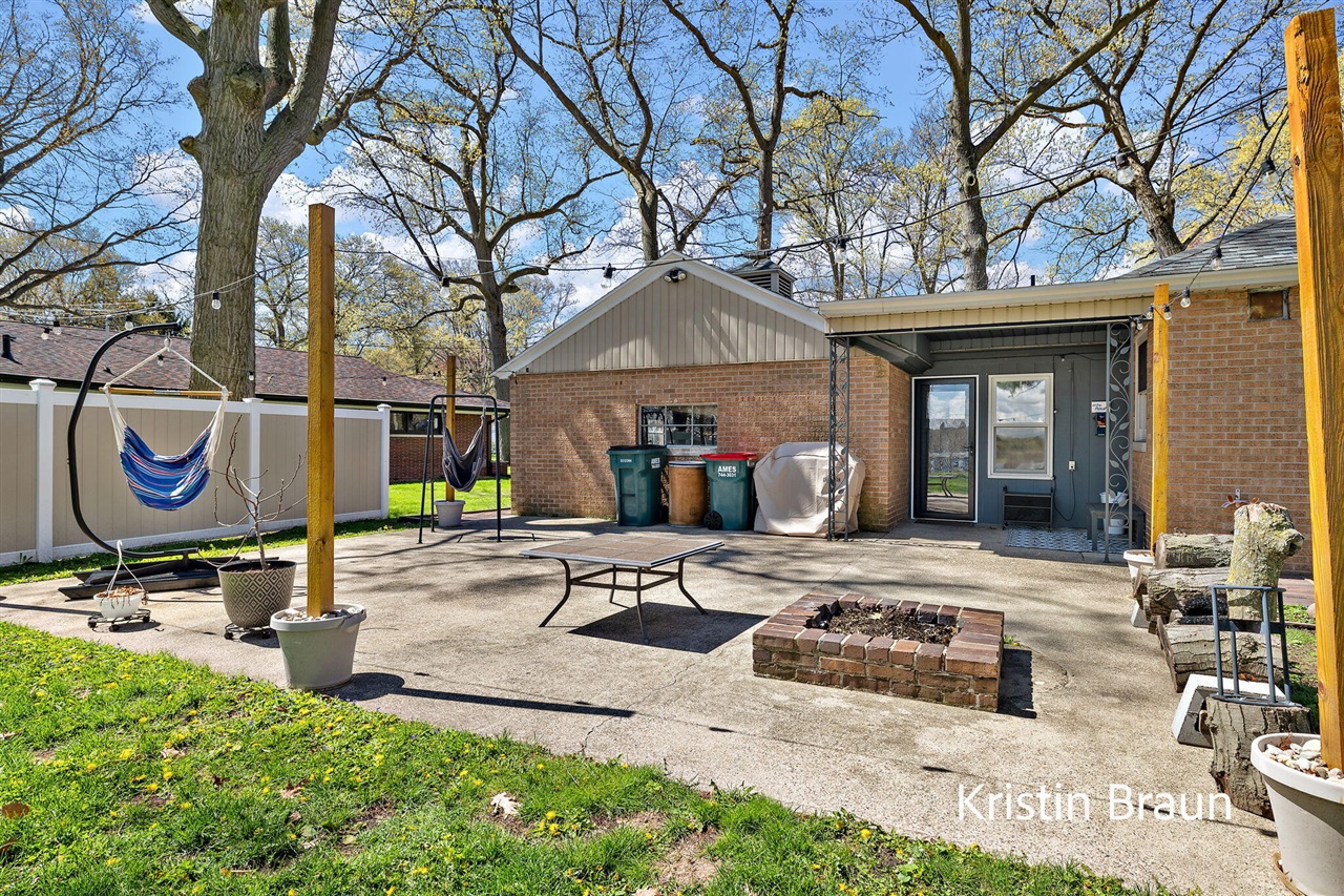 main property photo 60