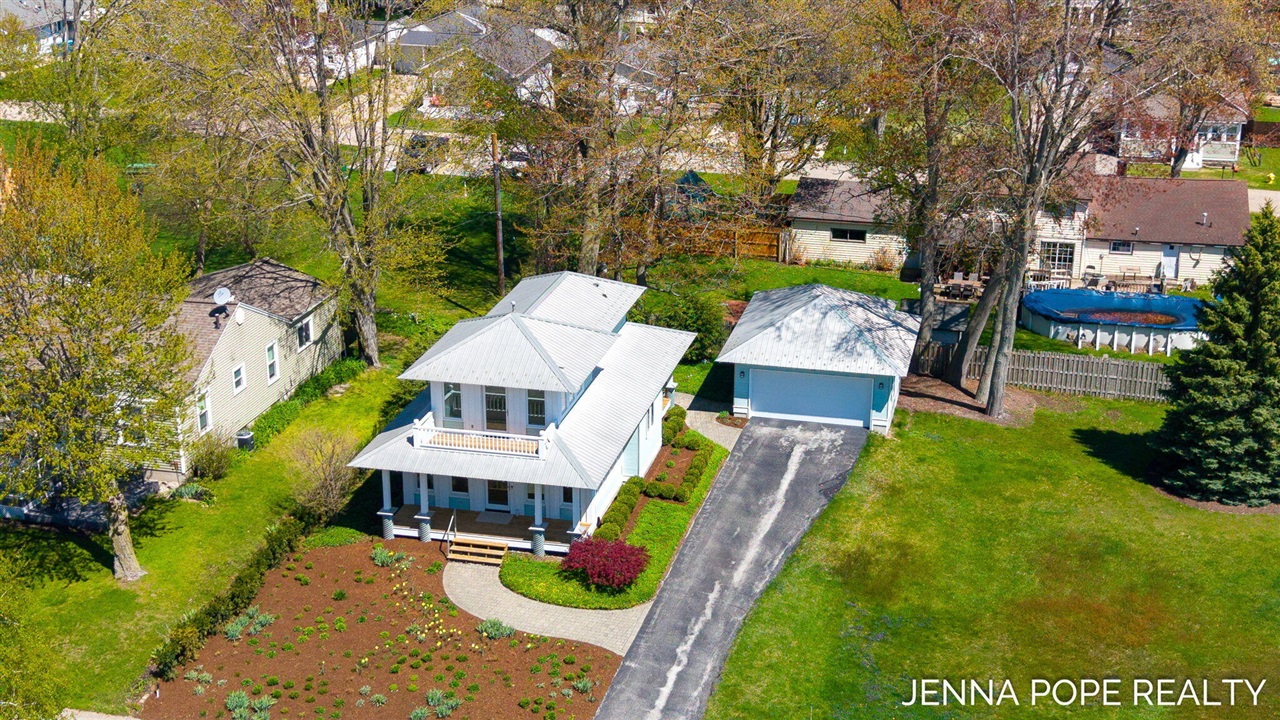 main property photo 33