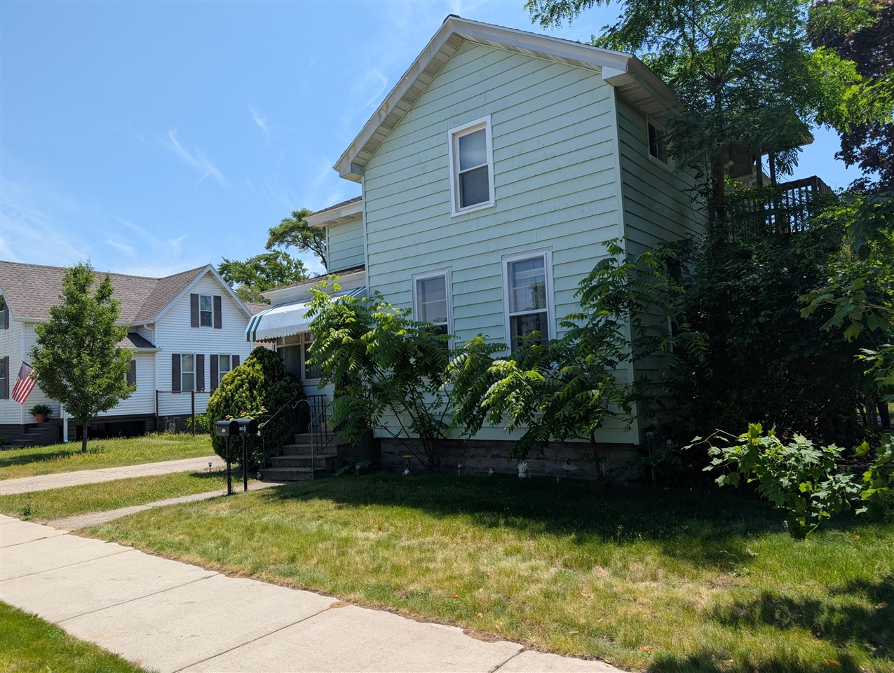main property photo 30